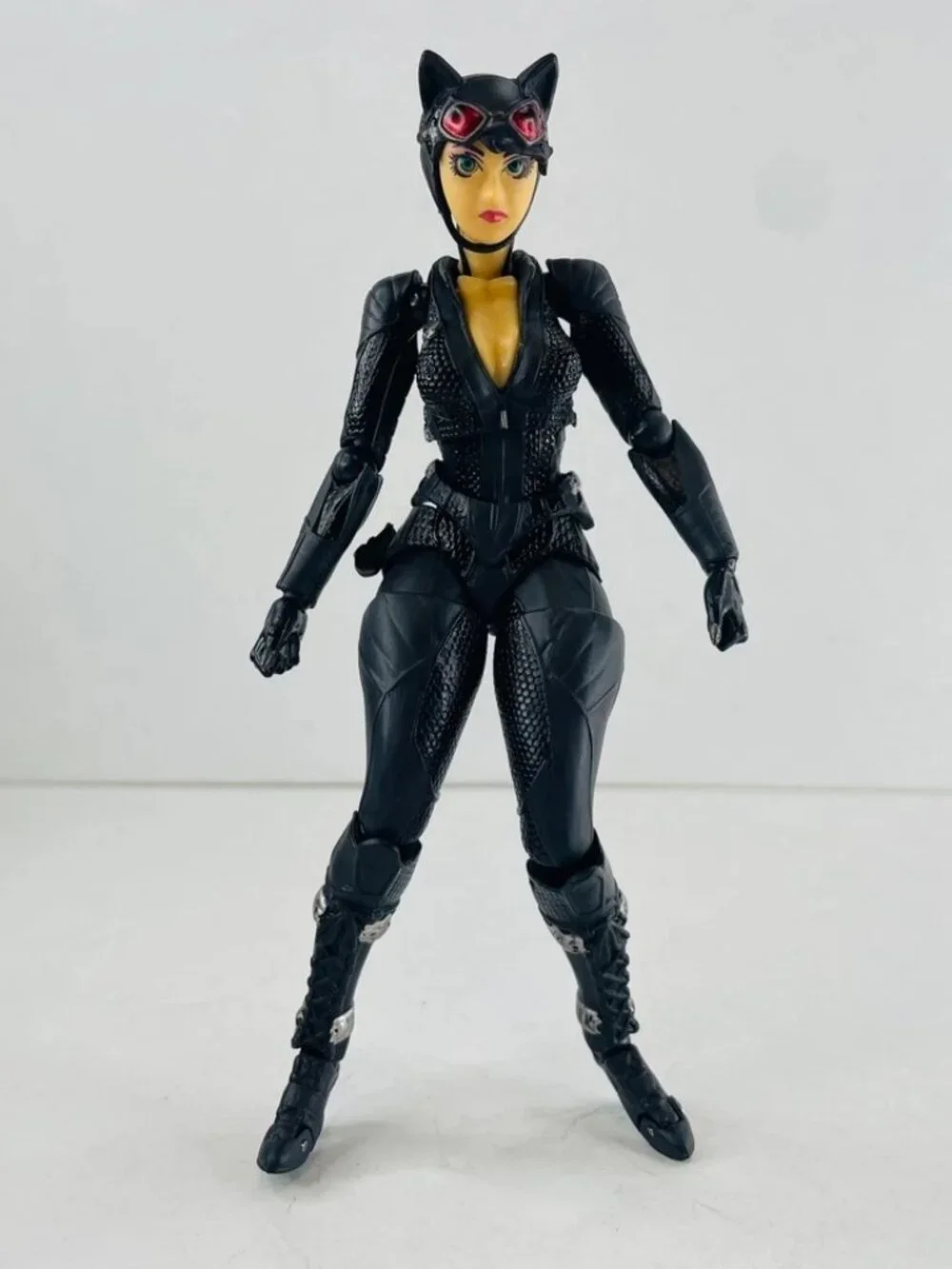 DC Catwoman Batman Movie 6-inch Action Figure Revoltech Amazing Yamaguchi Toys